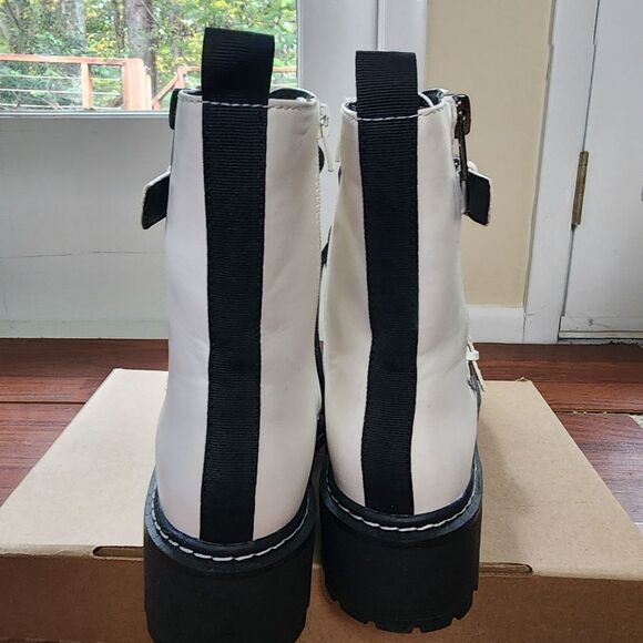 New Wild Pair White Combat Boots 9 NWOB - Picture 5 of 12